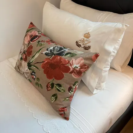 Ml Plaza Avenue Apartmán