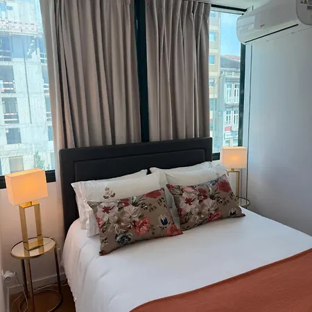 Ml Plaza Avenue Apartment